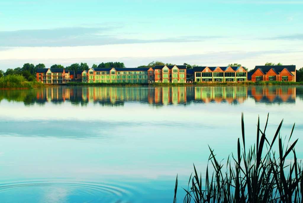 Hotel De Vere Cotswold Water Park South Cerney