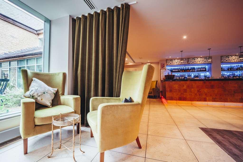 De Vere Cotswold Water Park Hotel 4*