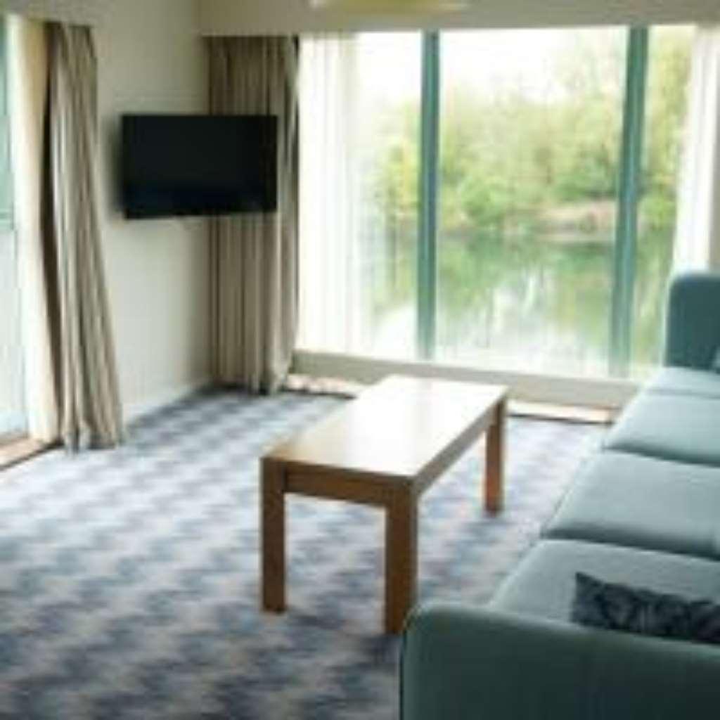 De Vere Cotswold Water Park 4* South Cerney
