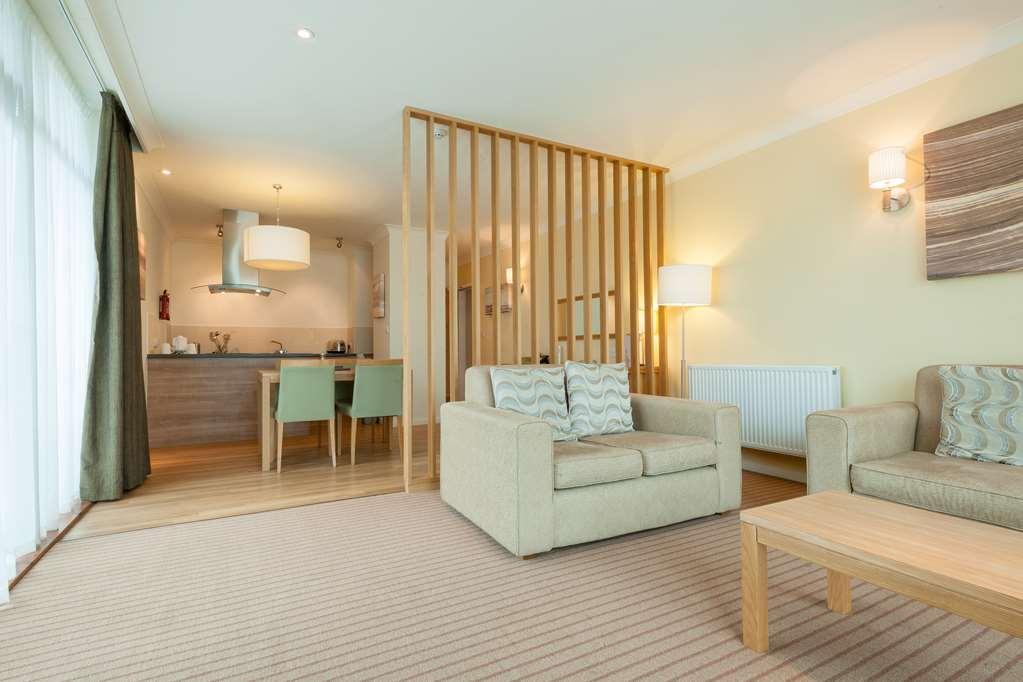 De Vere Cotswold Water Park Hotel South Cerney